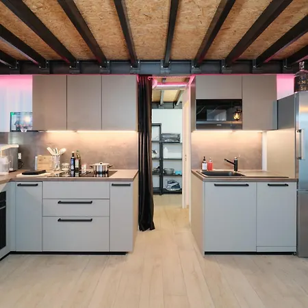 Apartamento Immersive Loft, 2 Bedrooms, Downtown, Parking *