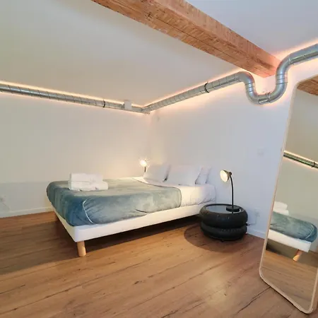 Διαμέρισμα Immersive Loft, 2 Bedrooms, Downtown, Parking *