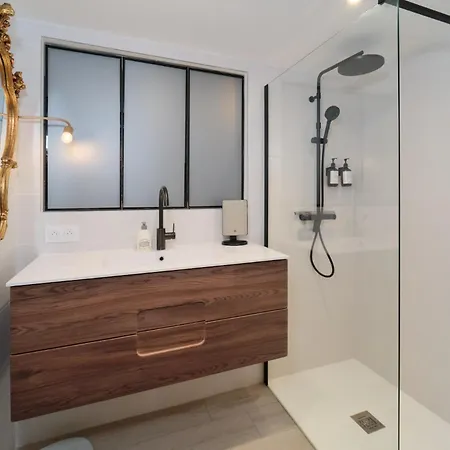 Apartamento Immersive Loft, 2 Bedrooms, Downtown, Parking *